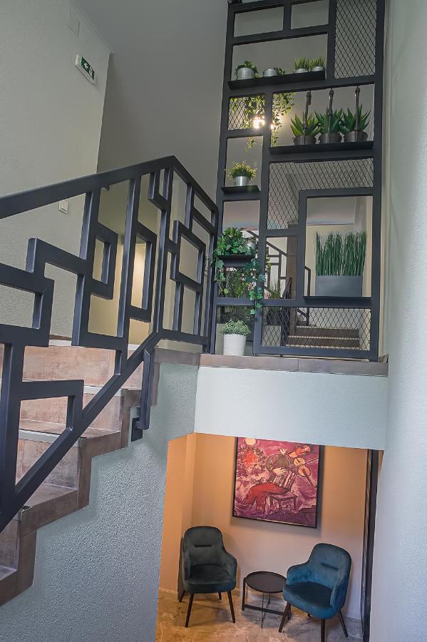Hotel Corvin House Hunedoara Zewnętrze zdjęcie