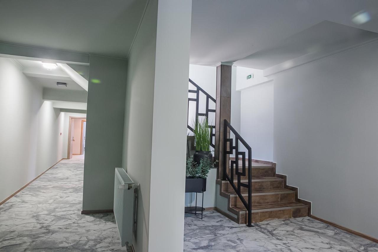 Hotel Corvin House Hunedoara Zewnętrze zdjęcie