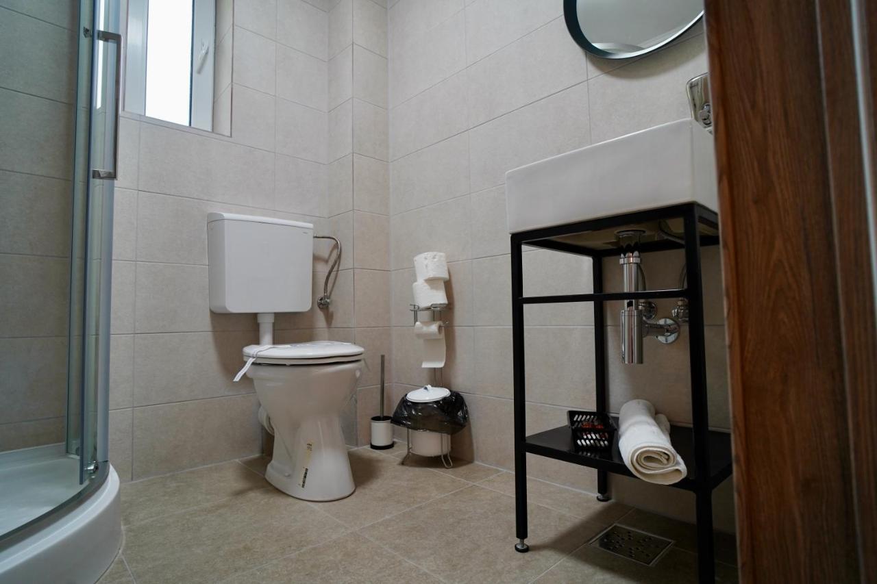 Hotel Corvin House Hunedoara Zewnętrze zdjęcie